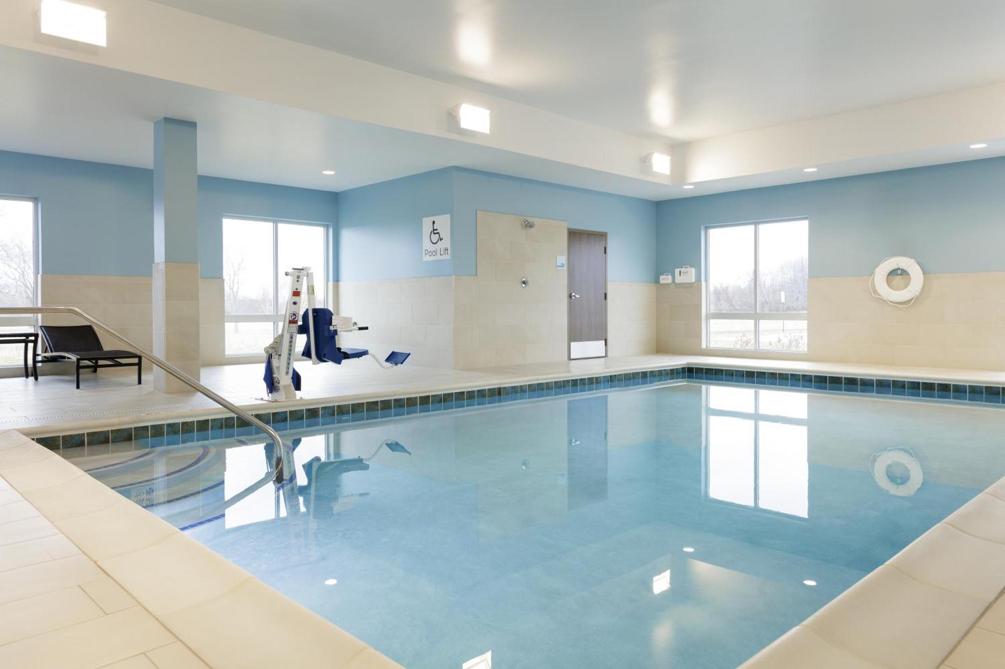 Holiday Inn Express - South Haven By Ihg מראה חיצוני תמונה